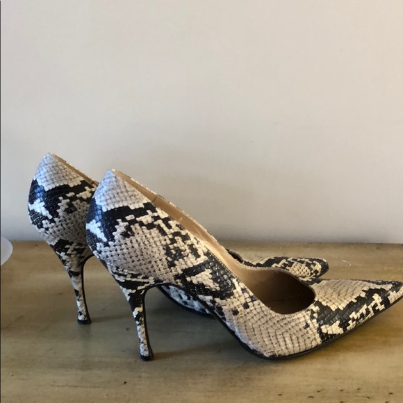 Stuart Weitzman vintage snakeskin pumps - Picture 7 of 7